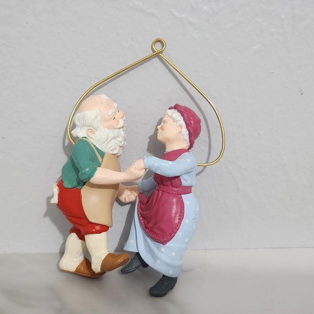 3/$25 Vintage 1988 Hallmark Mr & Mrs Claus "Shall We Dance" Christmas Ornament